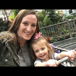 Meet your Posher, Kelly